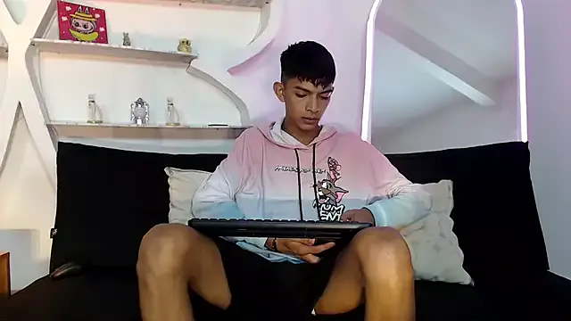 Avatar of PRETTY_SEX1