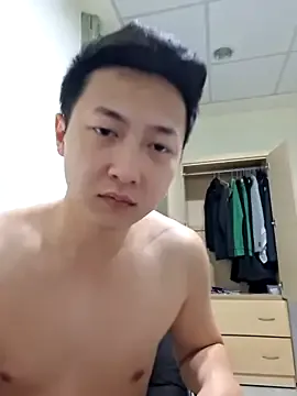 q1a2z2w4s5x6's avatar