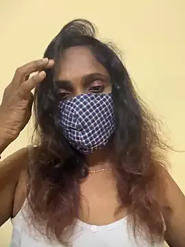 Queen-dhivya — Freechat on StripChat