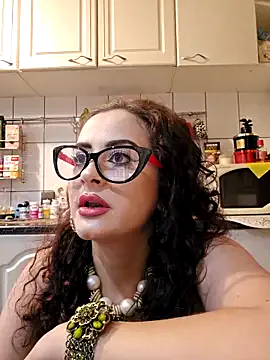 QueensInspireKings — Suck and lick fingers with eye contact