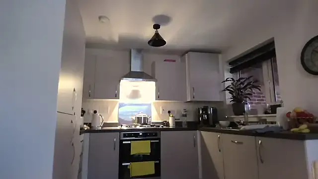 QuenMonicaUK — just because u love me