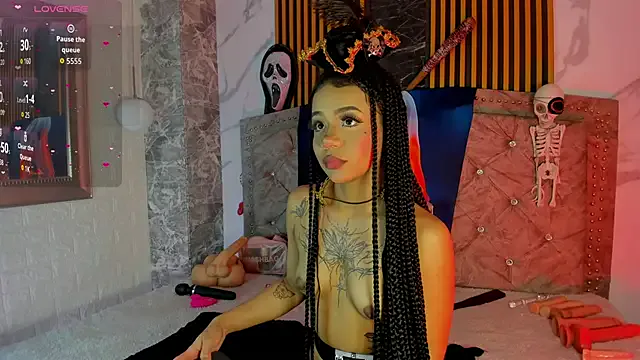 Avatar of railey_rosse_