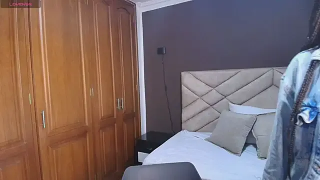 Raquel_jones — Freechat on StripChat