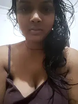 Avatar of RAYI_Queen_2