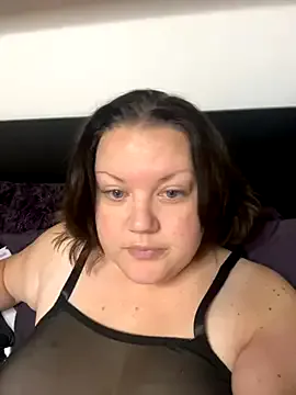 RealWoman84 — Watch my man cum on me