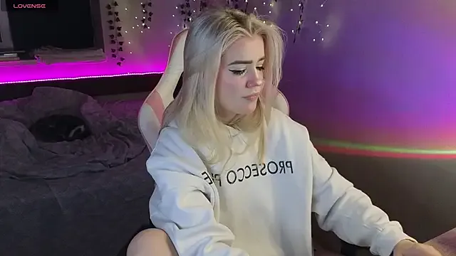 Avatar of RedVelveten