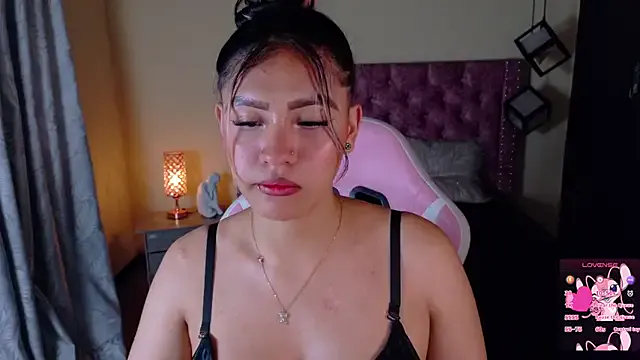 Reichell_Princess — show oil big tits