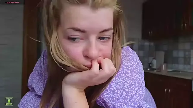 Avatar of RinaBlondie