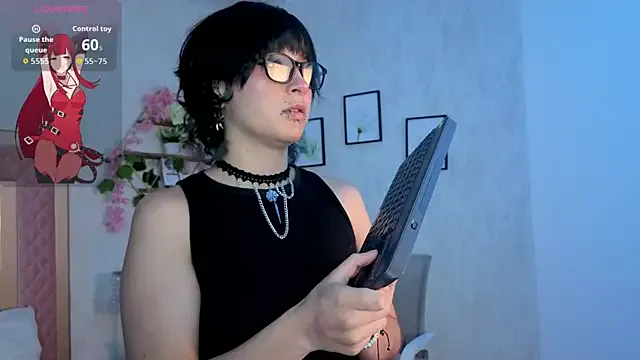 RobinBennett — flash tits