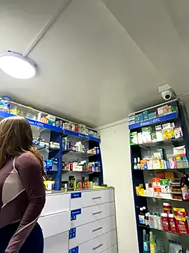 roouse — I SHOW MY BOOBS TO THE BOSS Shh!