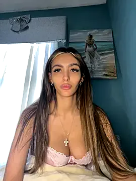 RoseyMae — Boob flash