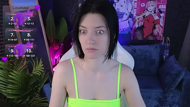 Avatar of roxy_riot_