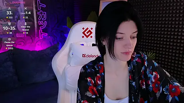 Avatar of roxy_riot_