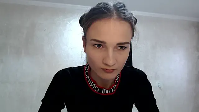 RoyalDessertt — Take off my bra?