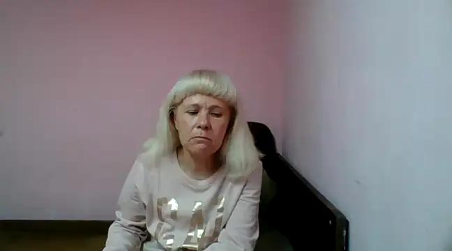 sakura_blonde from StripChat is Freechat