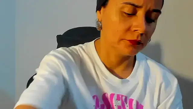 Sami_Hotie1 — control of my toy