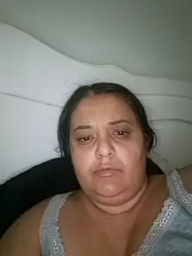 sarahhh1987 — Freechat on StripChat