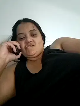 sarahhh1987 — Freechat on StripChat