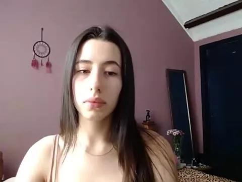 saritaslave from StripChat is Freechat