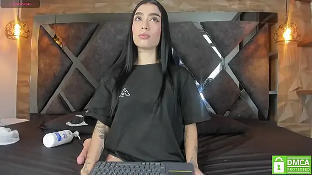 Avatar of Scarlet__Jones_