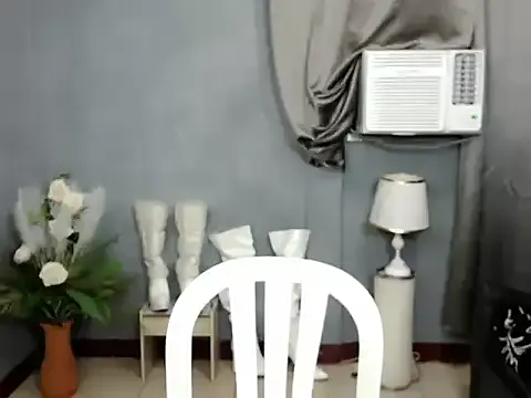 Avatar of scarlet_enchantress