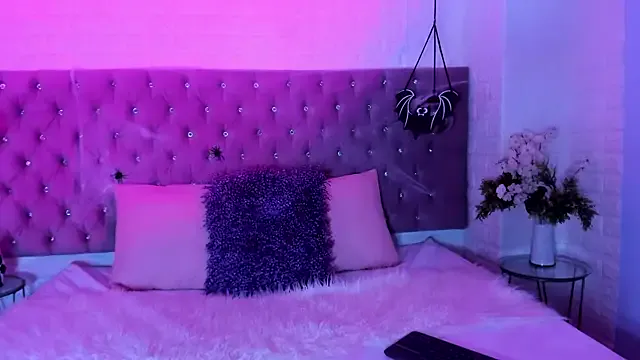 Avatar of Scarlet_Monroee