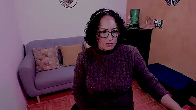 scarlet_wet — Muahhh