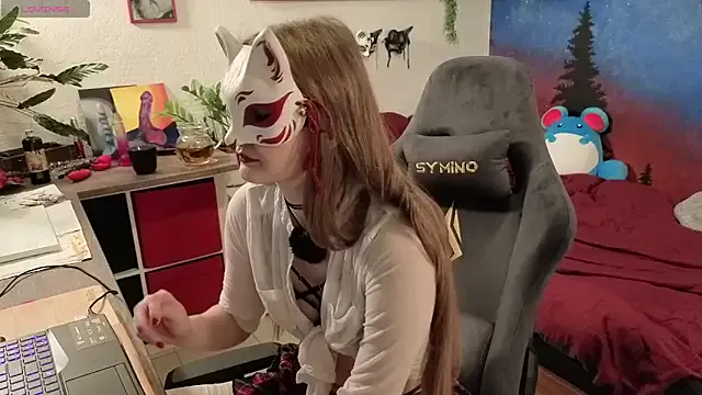 ScarletKitsunyaa's avatar