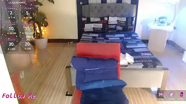 Avatar of SEDUCTRESSxBIGCOCK