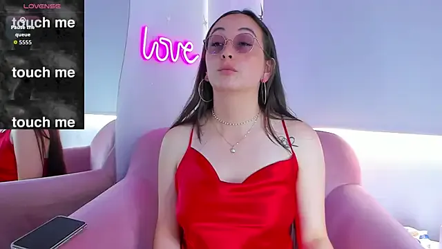 selene_swee — flash boobs