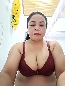 Sexy-bigtits2024 from StripChat is Freechat