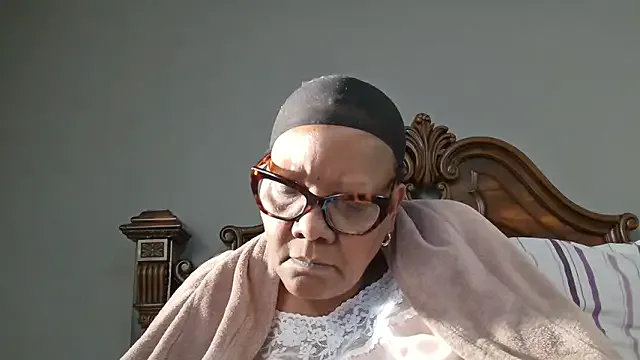 SEXYBOOBSNASS's avatar