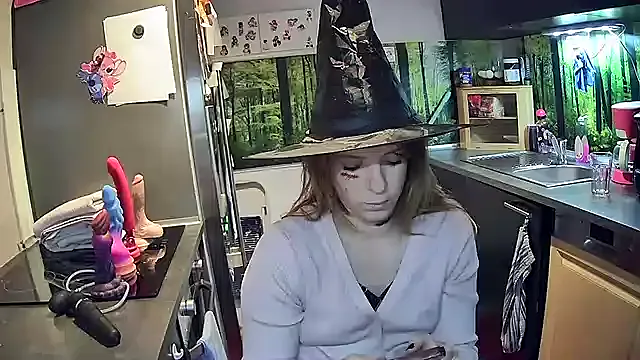 Avatar of SexyMilf_37