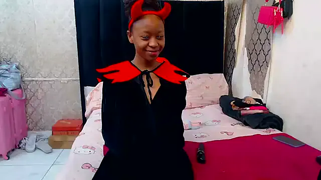 Avatar of SexyPetitex25