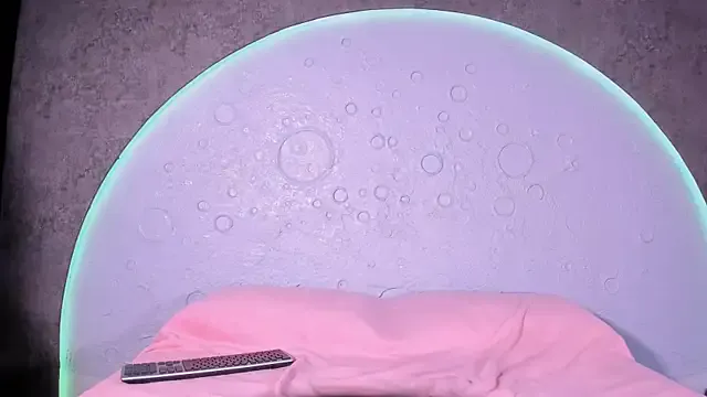 Shanelsmith — SQUIRT RAIN