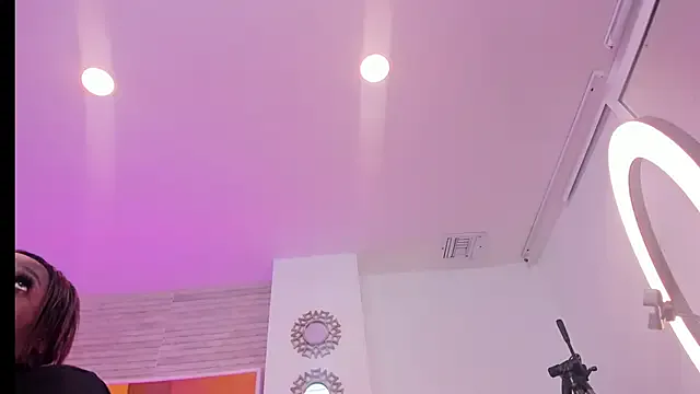 Avatar of ShaniaBrownn