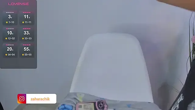 shara_queen1 — show my  tits