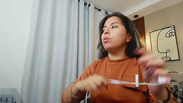 Avatar of Sharlotte_Milk