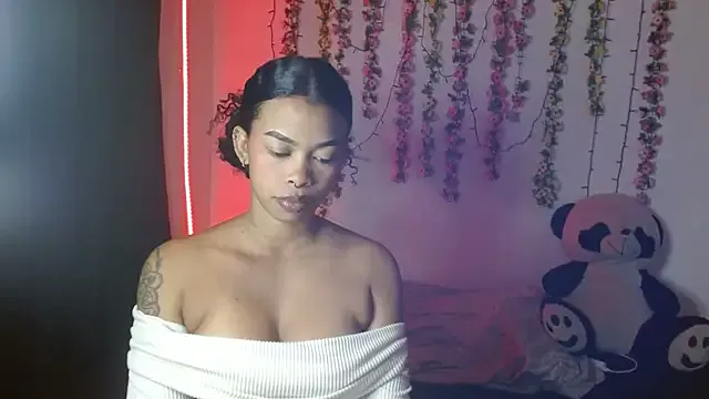 Avatar of Shenna_brunette_