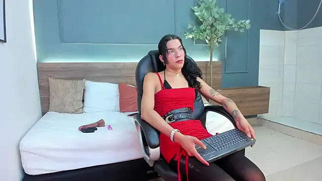 sheyla_meow — Spank me