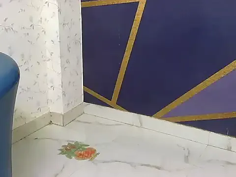 Shinykrisha — Freechat on StripChat