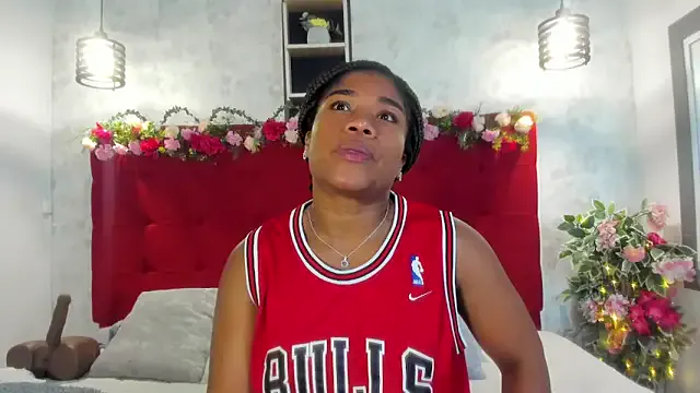 SilvannaFit — Suck fingers & grab my neck