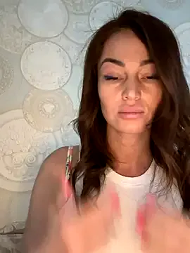 Sindy_Energy — Playing with the tongue