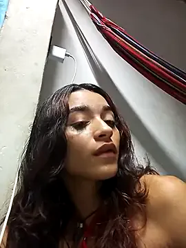 Skarlteth_taylor — spit on my tits and lick them