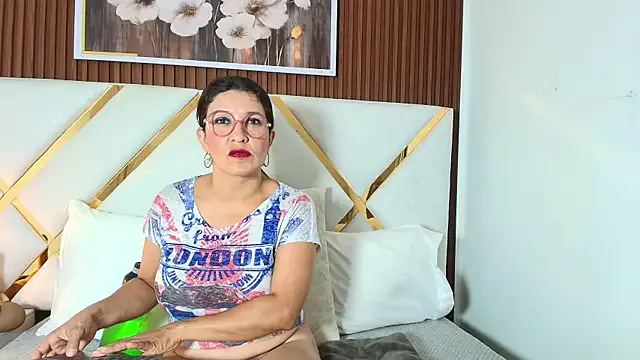 Avatar of Slut_Milf_