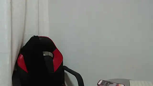 sofia_montclair — My goal is to be naked and masturbate 