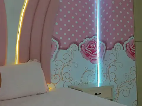 SofiaaBigBoobs — Flash pussy sofi