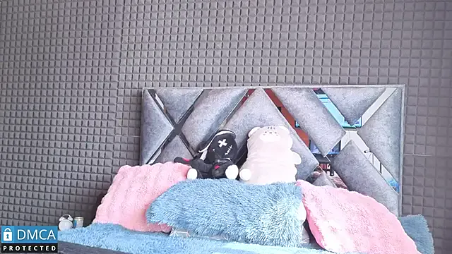 SolBeaumont1 — Super big plug glass in my ass