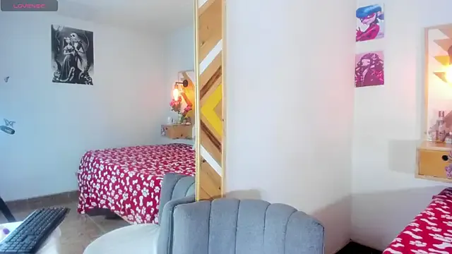 SoleneFontaine — Naked in ur face 