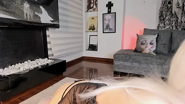 SophieHill_gh — MY FIRST ANAL UWU